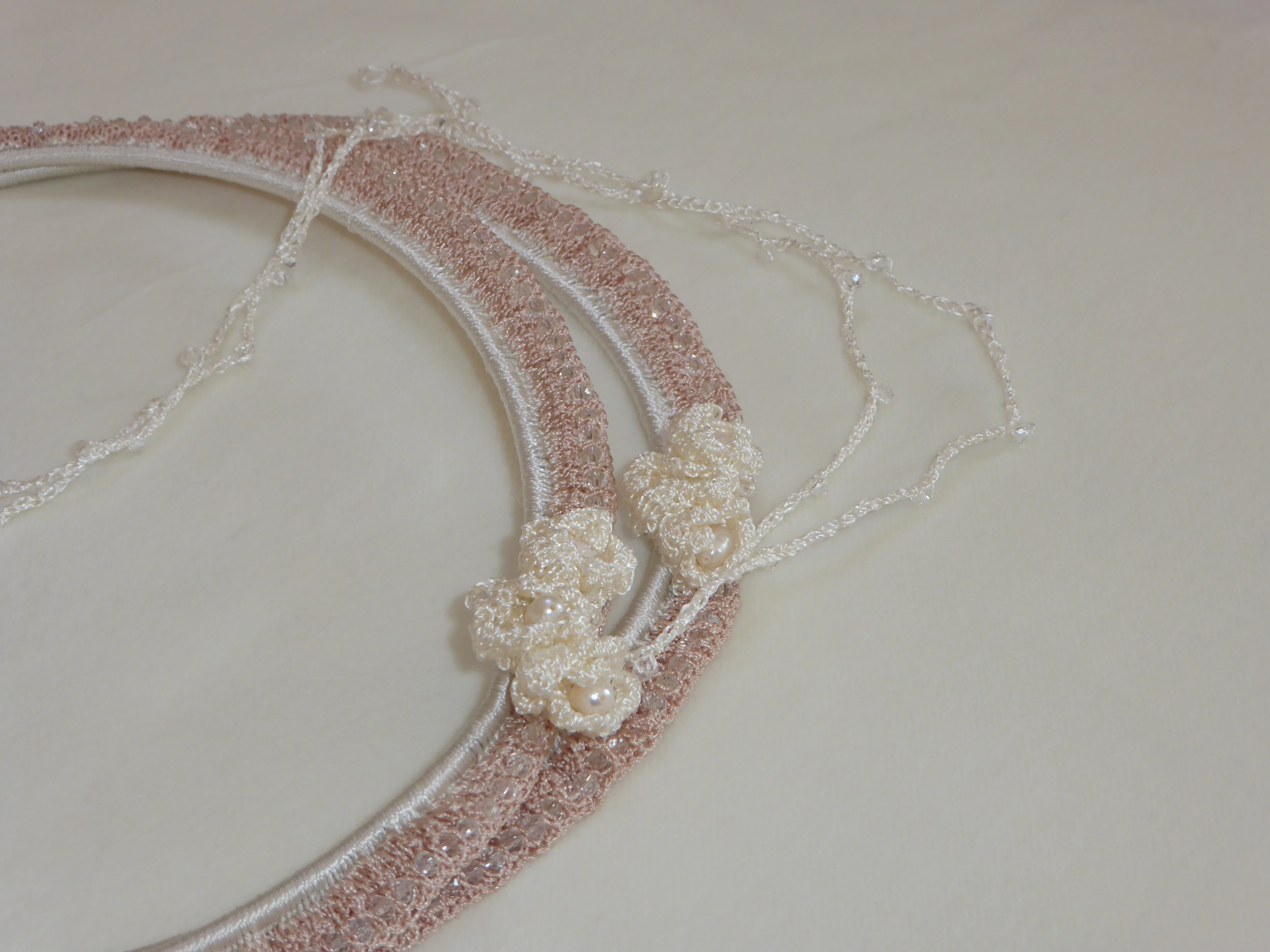 Στέφανα μεταξωτή δαντέλα crème-nude - Image 9