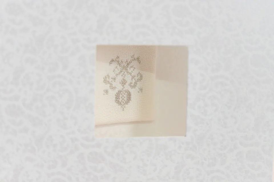 Στέφανα μεταξωτά επάργυρα & Στεφανοθήκη "Ρόδι" - Image 4